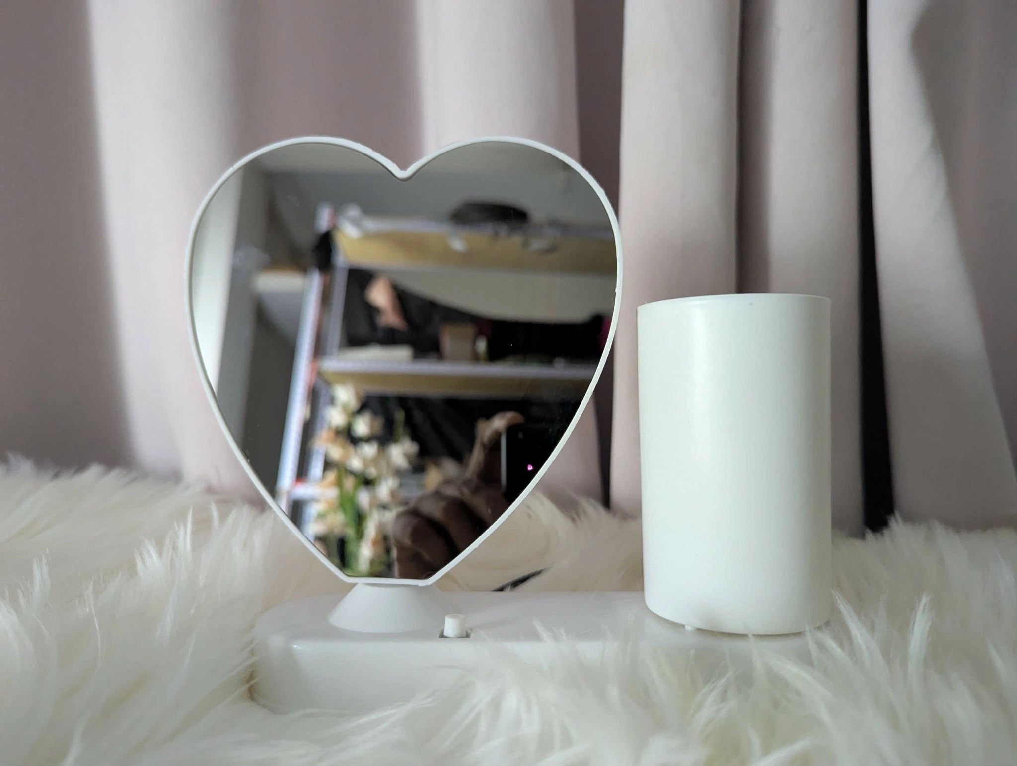 Magic Mirror - গোল কলমদানি thumbnail 2